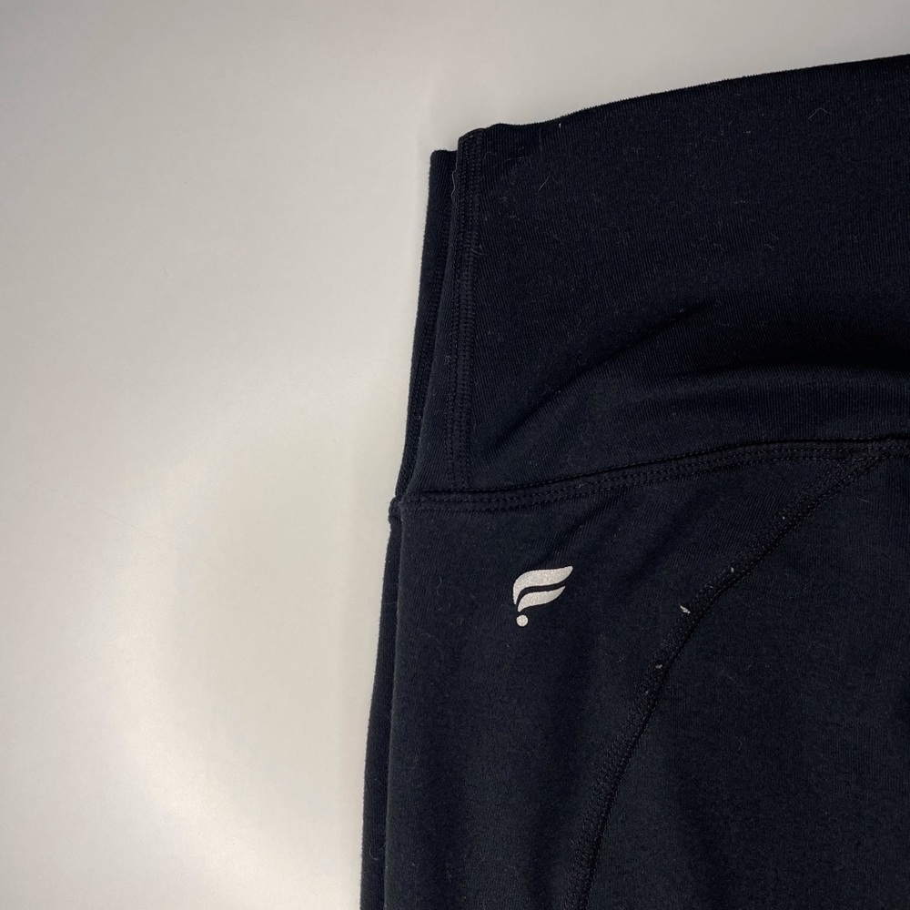 Athletic leggings